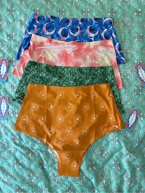 Set of Four Women's High-Waist cheeky panties lot cheek boss xl